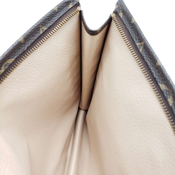 100% Authentic Louis Vuitton Poche toilette 26 Canvas Cosmetic Pouch 140-121324 - Picture 11 of 14